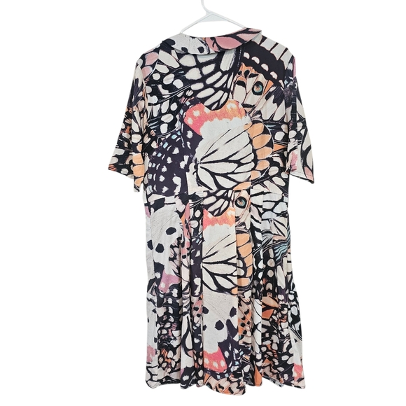 eshakti Butterfly Button Down Printed Fit & Flare Plus Size Dress - Picture 2 of 8